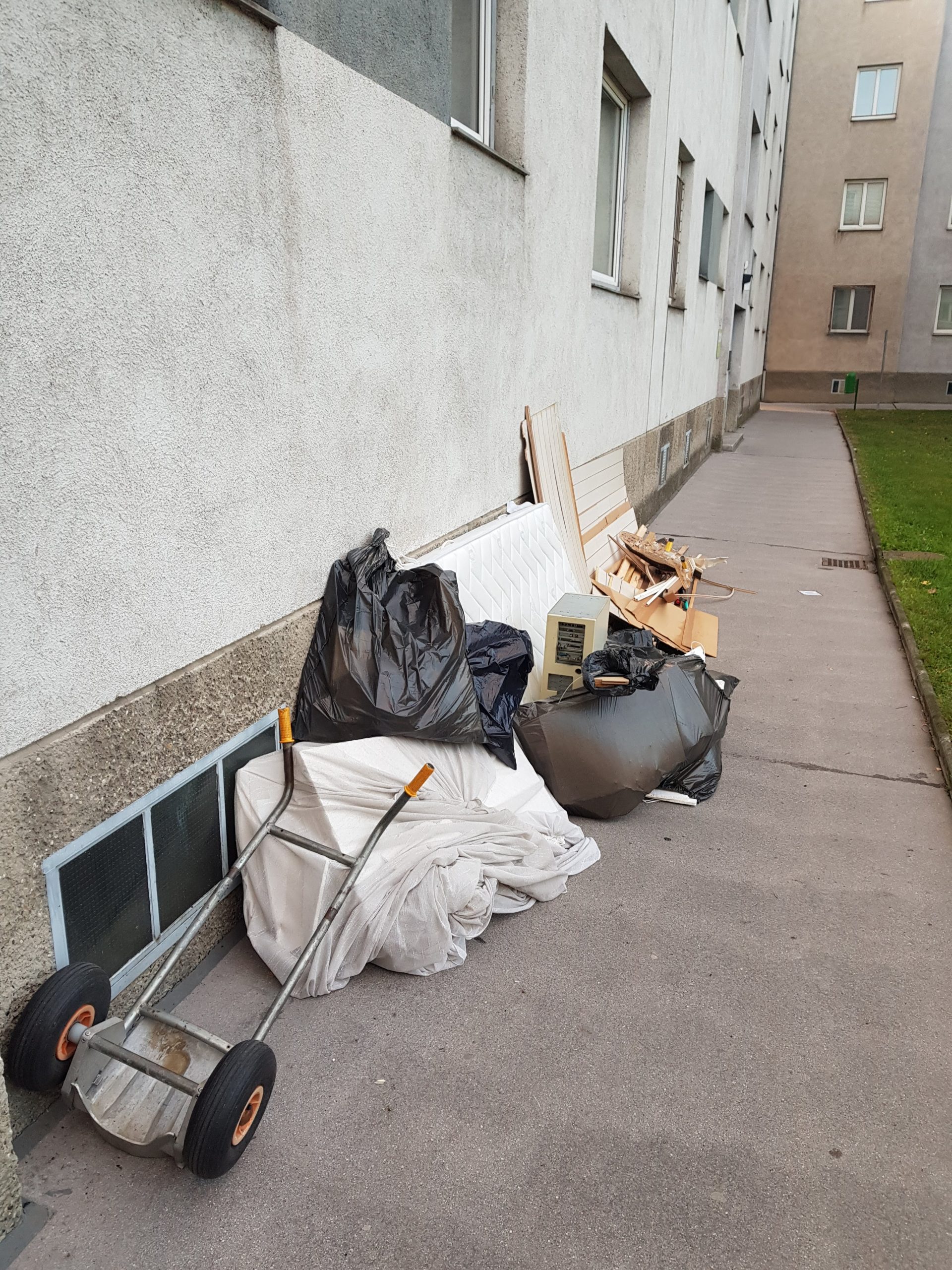 Sperrmüll bei der Sperrmüllabholung in 1170 Wien